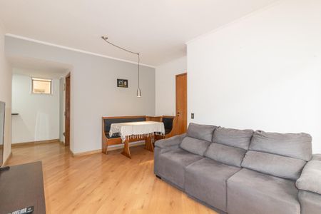 Apartamento para alugar com 68m², 2 quartos e 1 vagaSala