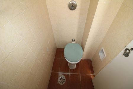 Apartamento para alugar com 75m², 2 quartos e 1 vagaÁrea de Serviço - Banheiro