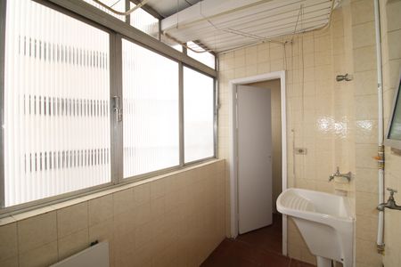 Apartamento para alugar com 75m², 2 quartos e 1 vagaÁrea de Serviço