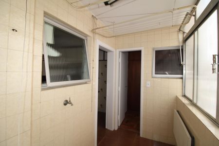 Apartamento para alugar com 75m², 2 quartos e 1 vagaÁrea de Serviço