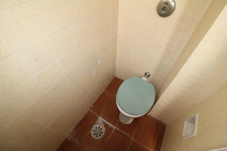 Apartamento para alugar com 75m², 2 quartos e 1 vagaÁrea de Serviço - Banheiro