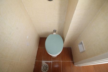 Apartamento para alugar com 75m², 2 quartos e 1 vagaÁrea de Serviço - Banheiro