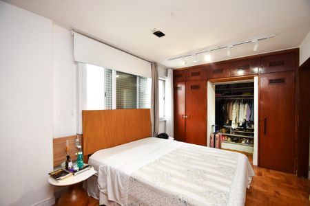Apartamento à venda com 120m², 3 quartos e 1 vaga Apartamento à venda com 120m², 3 quartos e 1 vagaSuíte