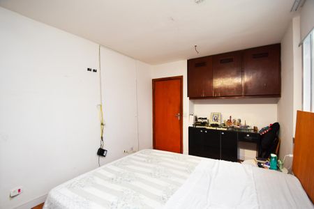 Apartamento à venda com 120m², 3 quartos e 1 vaga Apartamento à venda com 120m², 3 quartos e 1 vagaSuíte