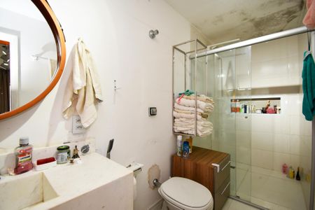 Apartamento à venda com 120m², 3 quartos e 1 vaga Apartamento à venda com 120m², 3 quartos e 1 vagaBanheiro da Suíte