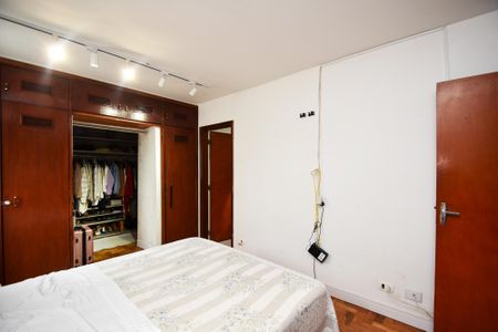 Apartamento à venda com 120m², 3 quartos e 1 vaga Apartamento à venda com 120m², 3 quartos e 1 vagaSuíte