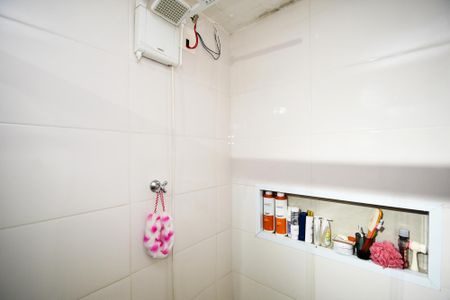 Apartamento à venda com 120m², 3 quartos e 1 vaga Apartamento à venda com 120m², 3 quartos e 1 vagaBanheiro da Suíte