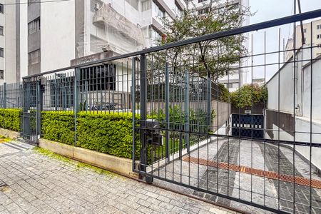 Apartamento à venda com 120m², 3 quartos e 1 vaga Apartamento à venda com 120m², 3 quartos e 1 vagaFachada