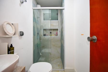 Apartamento à venda com 120m², 3 quartos e 1 vaga Apartamento à venda com 120m², 3 quartos e 1 vagaBanheiro social