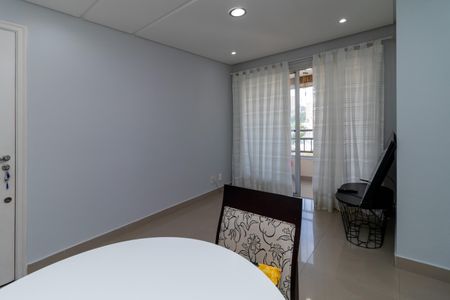 Apartamento à venda com 60m², 2 quartos e 1 vaga Apartamento à venda com 60m², 2 quartos e 1 vagaSala
