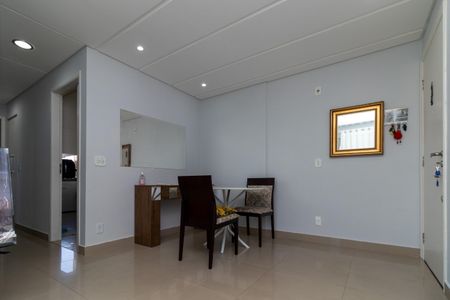 Apartamento à venda com 60m², 2 quartos e 1 vaga Apartamento à venda com 60m², 2 quartos e 1 vagaSala