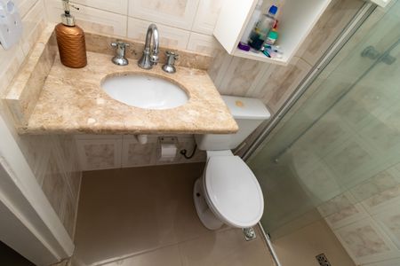 Apartamento à venda com 60m², 2 quartos e 1 vaga Apartamento à venda com 60m², 2 quartos e 1 vagaBanheiro da Suíte