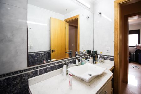 Apartamento para alugar com 140m², 4 quartos e 2 vagasBanheiro Social