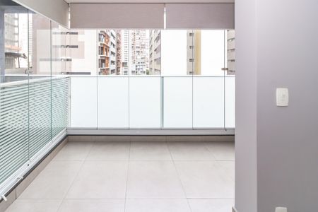 Studio à venda com 25m², 1 quarto e 1 vaga Studio à venda com 25m², 1 quarto e 1 vagaSacada