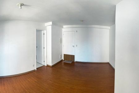 Sala de apartamento para alugar com 3 quartos, 64m² em Vila Suzana, São Paulo