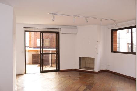 Apartamento para alugar com 360m², 2 quartos e 4 vagasCobertura