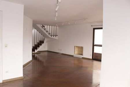 Apartamento para alugar com 360m², 2 quartos e 4 vagasSala