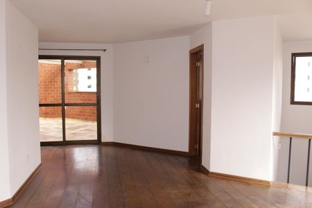 Apartamento para alugar com 360m², 2 quartos e 4 vagasCobertura