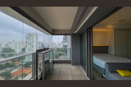 Sacada de kitnet/studio à venda com 1 quarto, 43m² em Brooklin Paulista, São Paulo
