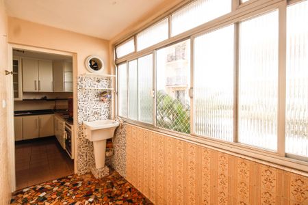 Apartamento à venda com 147m², 3 quartos e 1 vaga Apartamento à venda com 147m², 3 quartos e 1 vagaÁrea de serviço