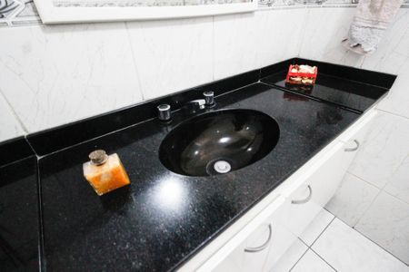 Apartamento à venda com 147m², 3 quartos e 1 vaga Apartamento à venda com 147m², 3 quartos e 1 vagaBanheiro