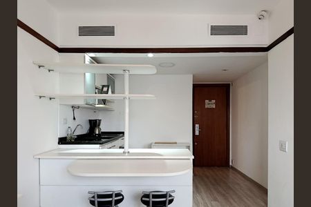 Cozinha de apartamento à venda com 1 quarto, 41m² em Jardim Paulista, São Paulo
