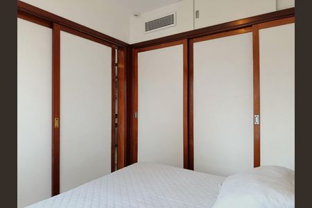 Apartamento à venda com 41m², 1 quarto e 1 vaga Apartamento à venda com 41m², 1 quarto e 1 vagaQuarto