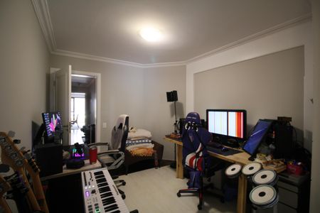 Apartamento à venda com 243m², 4 quartos e 4 vagasSuíte 2