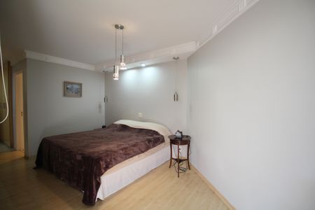 Apartamento à venda com 243m², 4 quartos e 4 vagasSuíte 1