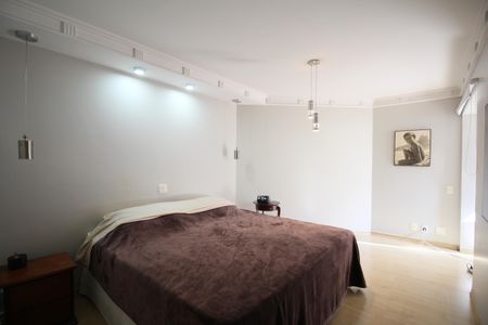 Apartamento à venda com 243m², 4 quartos e 4 vagasSuíte 1