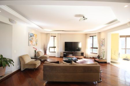 Apartamento à venda com 243m², 4 quartos e 4 vagasSala