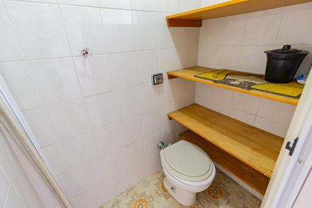 Apartamento à venda com 68m², 2 quartos e 1 vagaBanheiro de serviço