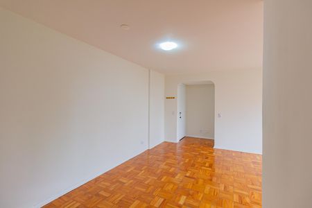 Sala de apartamento à venda com 2 quartos, 68m² em Vila Cordeiro, São Paulo