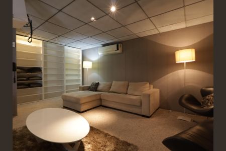 Apartamento para alugar com 38m², 1 quarto e 1 vagaÁrea comum