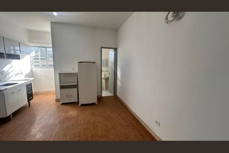 Casa para alugar com 1 quarto, 25m² em Santo Amaro, São Paulo