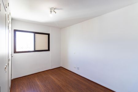 Apartamento à venda com 100m², 3 quartos e 2 vagasQuarto 2