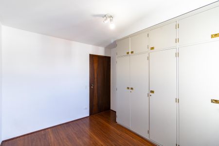 Apartamento à venda com 100m², 3 quartos e 2 vagasQuarto 2