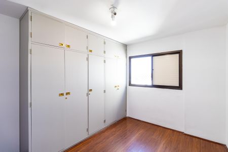 Apartamento à venda com 100m², 3 quartos e 2 vagasQuarto 2