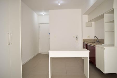 Apartamento para alugar com 33m², 1 quarto e 1 vagaStudio
