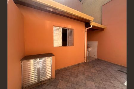 Casa para alugar com 135m², 3 quartos e 2 vagasQuintal