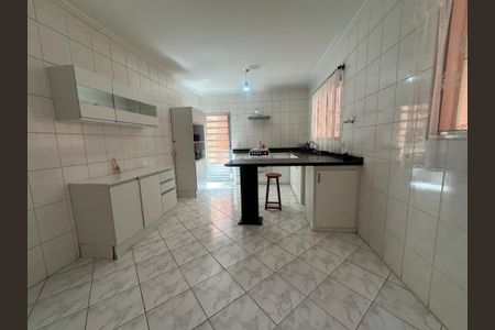 Casa para alugar com 135m², 3 quartos e 2 vagasCozinha