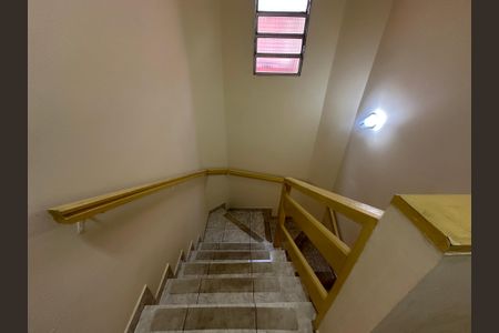 Casa para alugar com 135m², 3 quartos e 2 vagasEscada