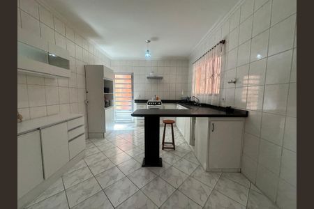Casa para alugar com 135m², 3 quartos e 2 vagasCozinha