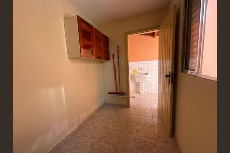 Casa para alugar com 135m², 3 quartos e 2 vagasQuarto de Serviço