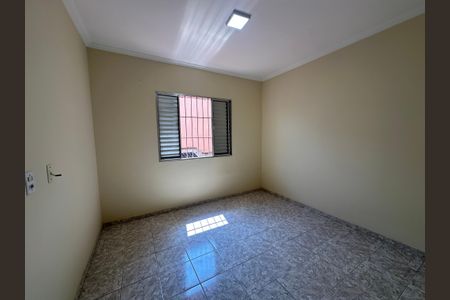 Casa para alugar com 135m², 3 quartos e 2 vagasQuarto 2
