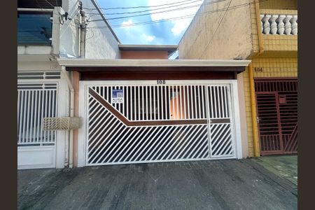 Casa para alugar com 135m², 3 quartos e 2 vagasFachada