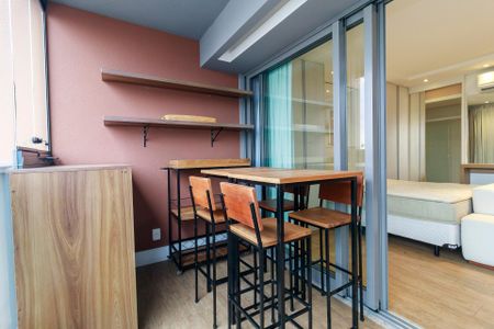 Studio à venda com 41m², 0 quarto e 1 vaga Studio à venda com 41m², 0 quarto e 1 vagaStudio - Varanda