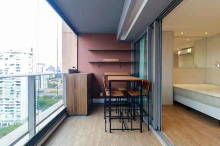 Studio à venda com 41m², 0 quarto e 1 vaga Studio à venda com 41m², 0 quarto e 1 vagaStudio - Varanda