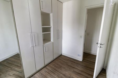 Quarto 1 - Armários de apartamento para alugar com 2 quartos, 50m² em Jardim Ampliação, São Paulo
