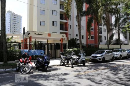 Apartamento para alugar com 50m², 2 quartos e 1 vagaFachada e portaria